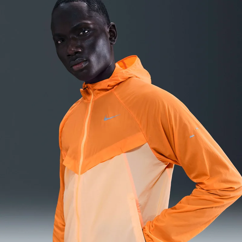 نايكي جاكيت جري رجالي مقاوم للأشعة فوق البنفسجية