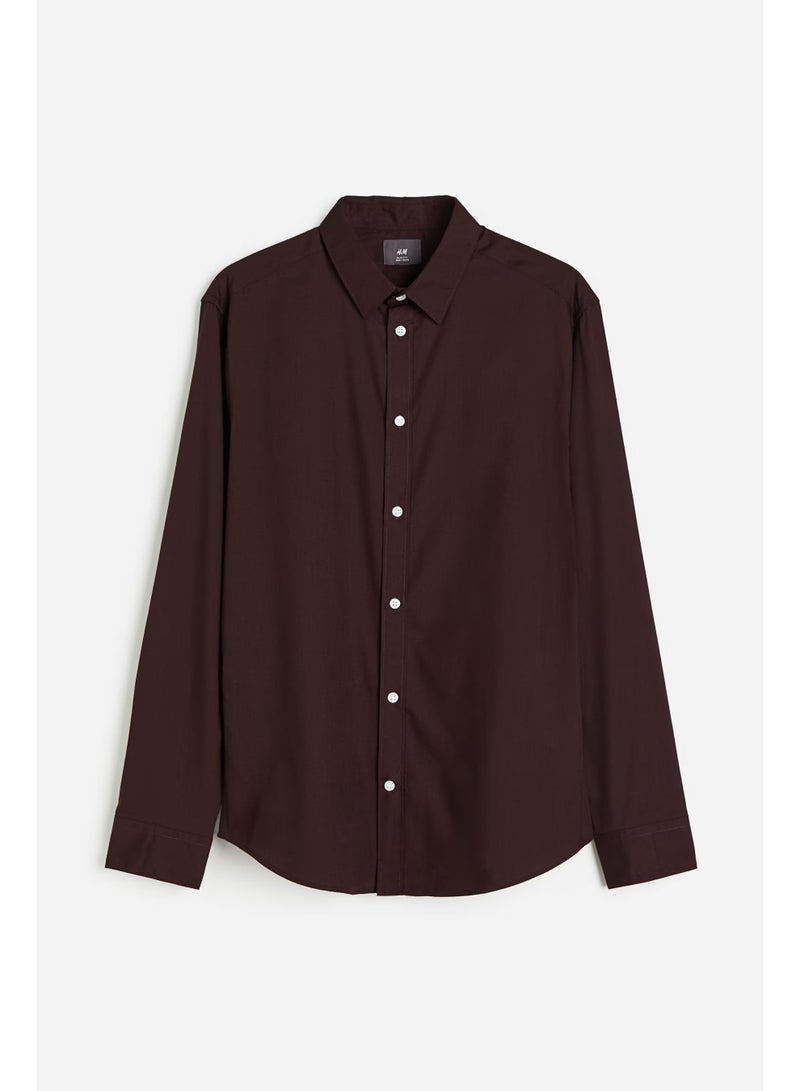Divided by H&M قميص رجالي ضيق سهل الكي، بني داكن - Image 1