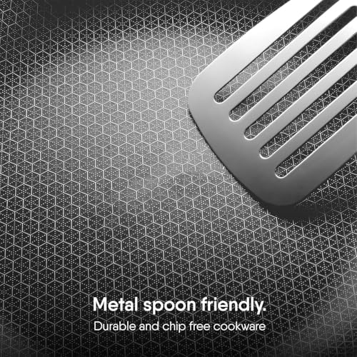 JUGTE Stainless Steel Honeycomb Frying Pan Non-Stick Pan with Stainless Steel Handle Stay Cool Non Toxic Dishwasher and Oven Safe Suitable for All Hob Types (Steel Roti Tawa 28Cm) - Image 3