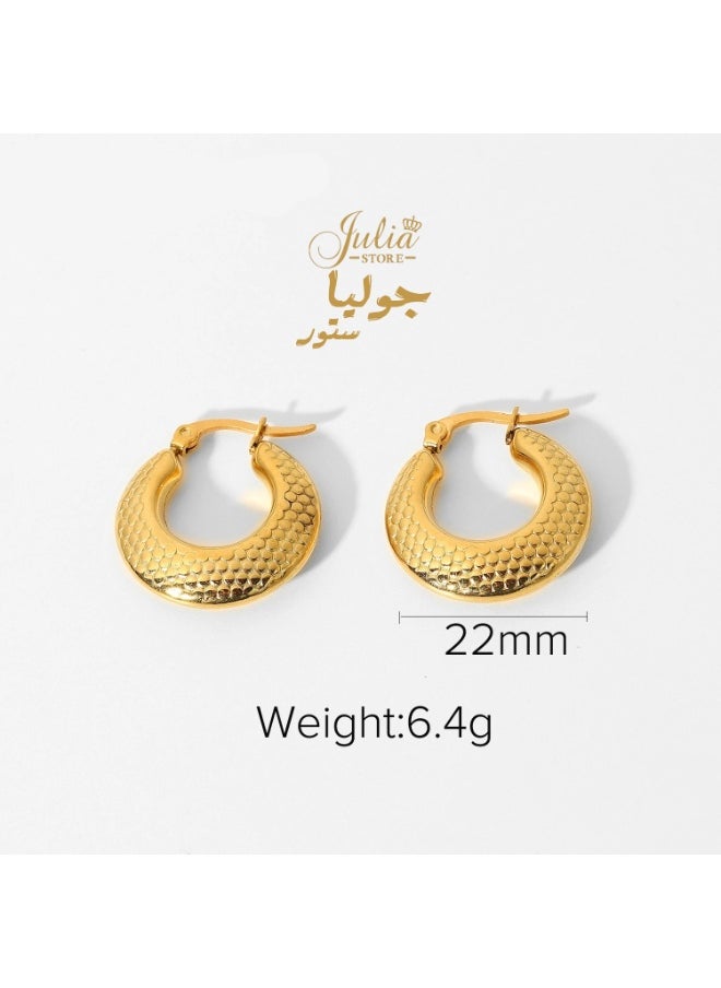 Julia Store 18K Gold Plated Stainless Steel Graduated Textured Hoop Earrings Women's Assorted Door Knocker Hoop Pincatch Earrings  - Image 2
