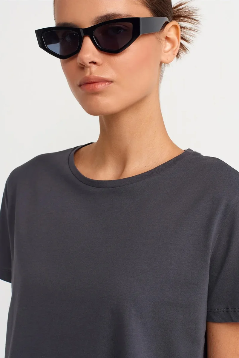 ديلفين Women's Crew Neck Basic T-Shirt - 3471
