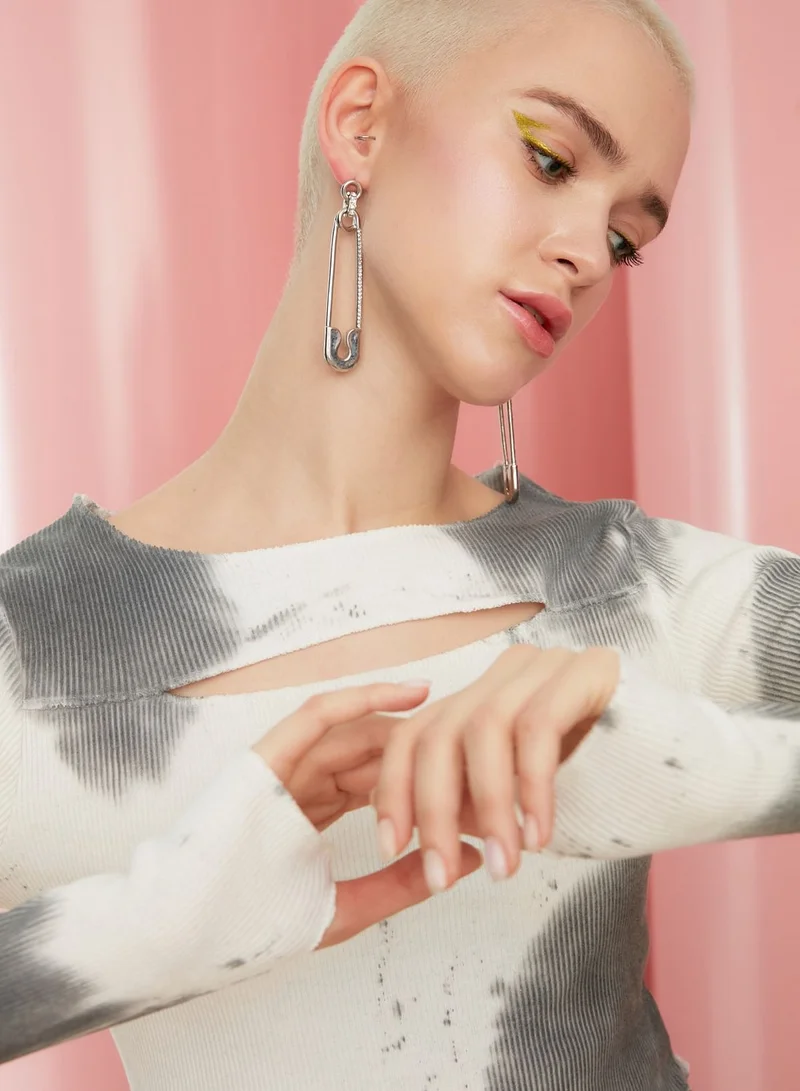 trendyol Cut Out Detail Ribbed Crop Top