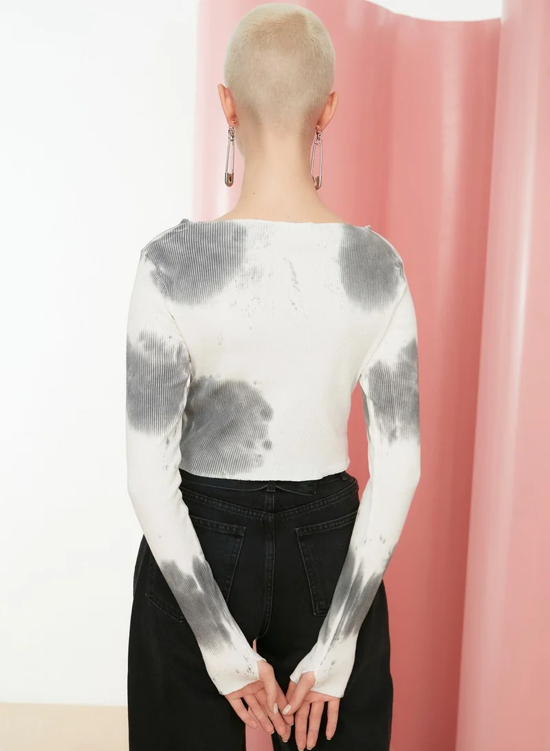 trendyol Cut Out Detail Ribbed Crop Top
