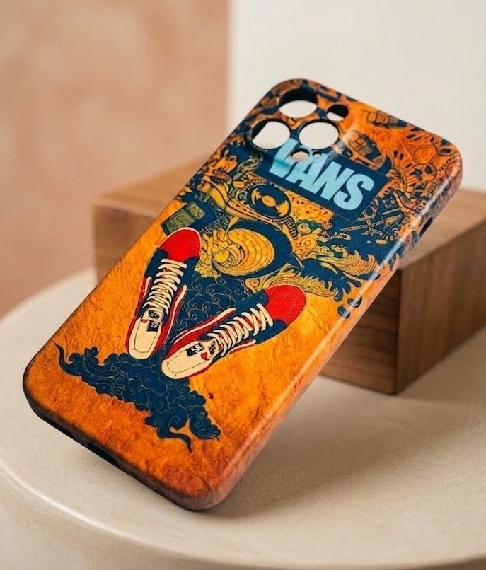 فانز جراب هاتف بتصميم فن الشارع مستوحى من أحذية Vans لهاتف  Iphone 12 Pro - غطاء بتصميم أحذية رياضية رائعة - Image 2