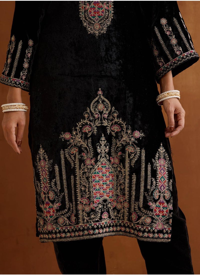 ISHIN Women's Black Velvet Embroidered Tunic Full Length Casual Straight Fit Kurta Set  - Image 2