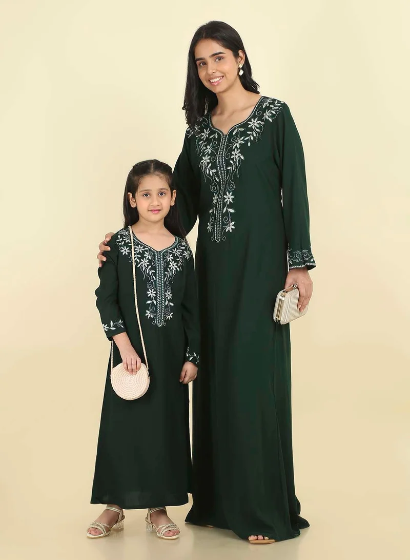 HANA & SARA Stunning Arabic Jalabiya for Special Occasions | Hand-Embroidered Dress