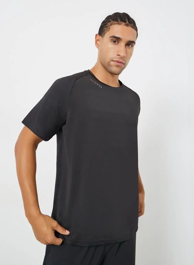 ستايلي اكتيف تيشيرت رياضي بقصة عادية سريع الجفاف بنسيج بارز