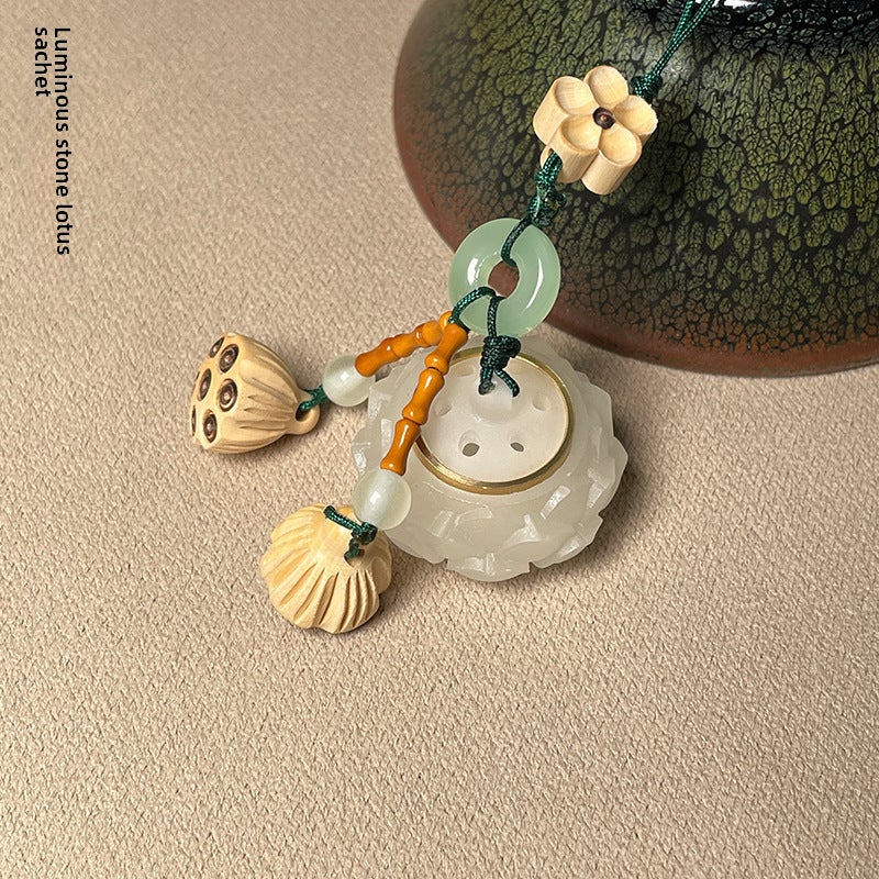 Luminous Hollow Fragrance Sachet Pixiu Phone Chain Retro Green Tan Pendant 10. Luminous Stone Lotus (Boxwood Lotus) Fragrant Pills