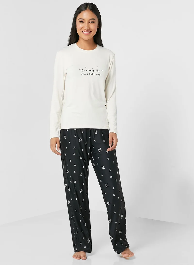 Loungeable Round Neck T-Shirt & Pyjama Set