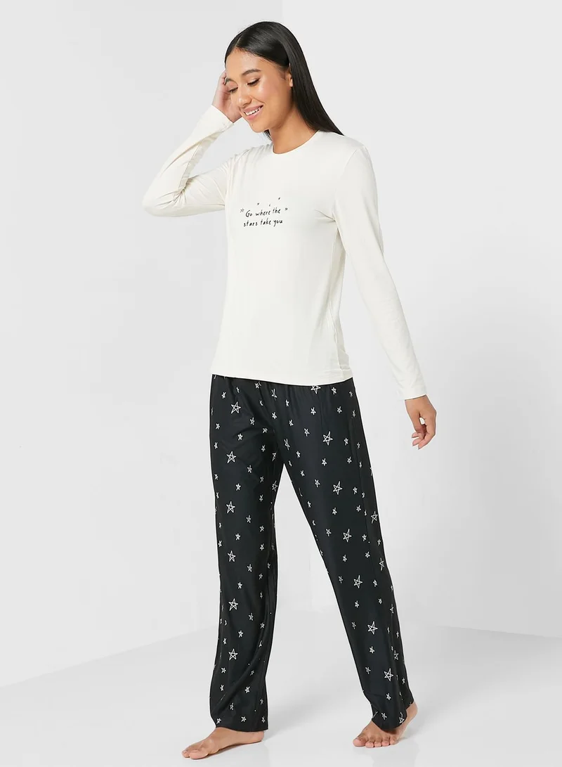 Loungeable Round Neck T-Shirt & Pyjama Set