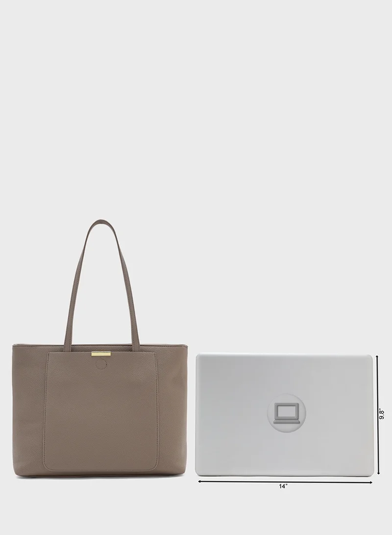 ايلا حقيبة توت أساسية