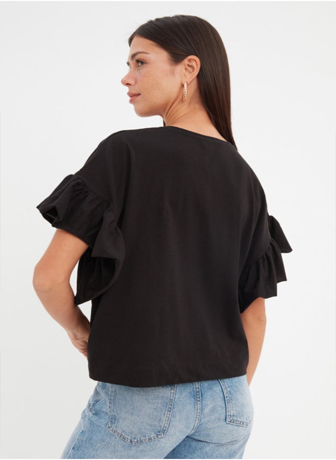 Black 100% Cotton Ruffle Detailed Basic Crew Neck Knitted T-Shirt TWOSS22TS2429 - pzsku/Z2D34D18960A115FD566AZ/45/_/1739718367/83f55613-2154-4e8e-881b-72fa3224e9d3