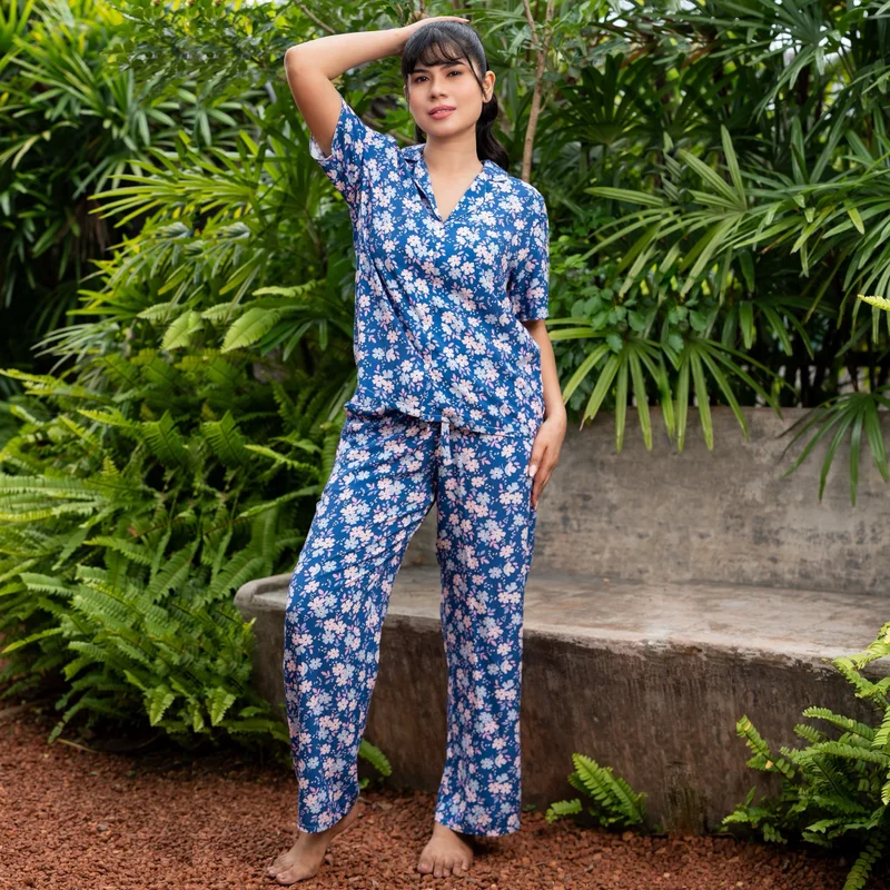أدريا Aadaraya Pyjama Set Shirt and Trousers