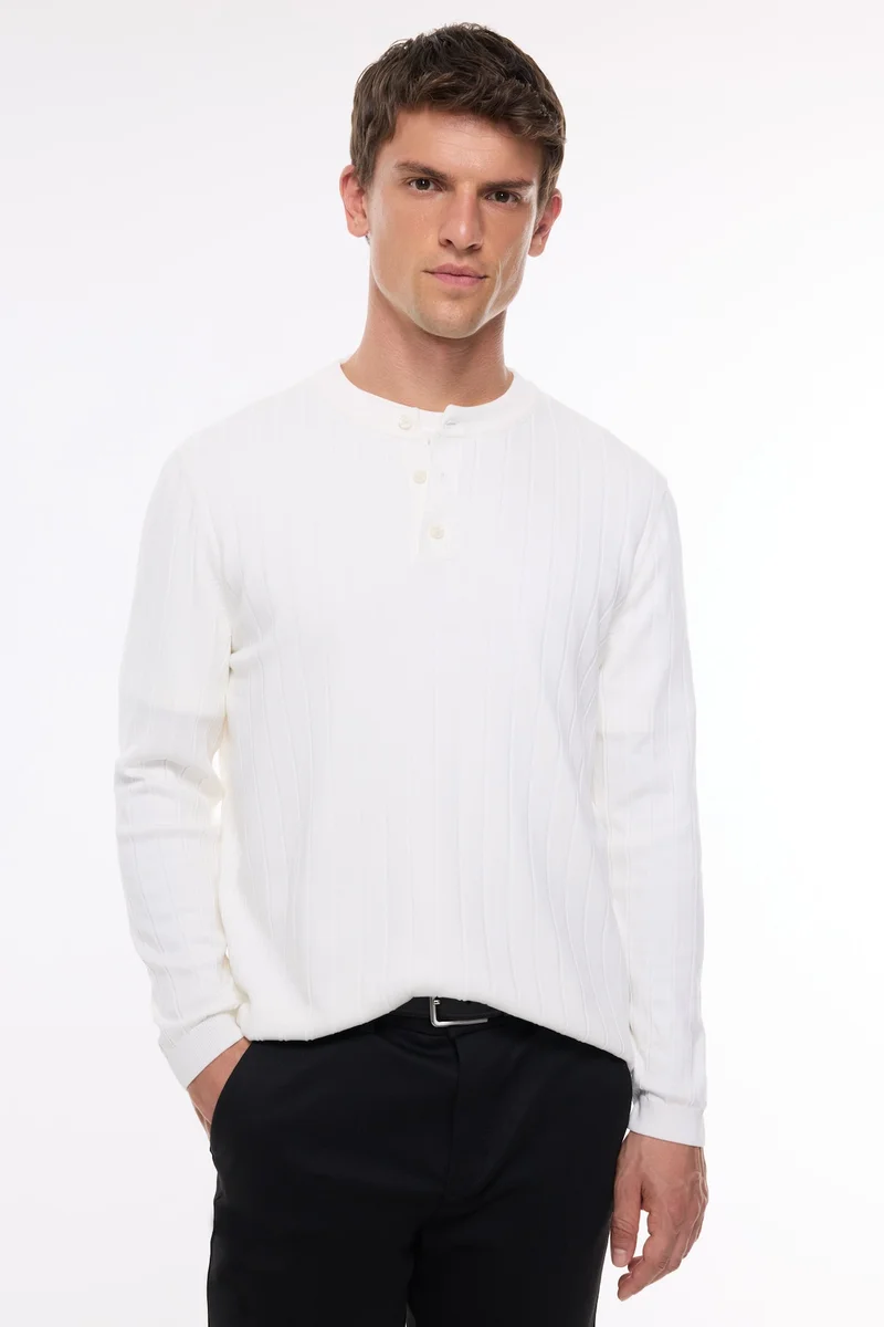 ديفاكتو Standard Fit Button-Up Basic Knit Pullover