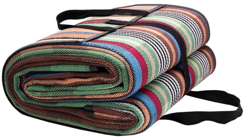 جو تو كامبس سجادة تخييم قابلة للطي (2 × 3 متر) سجادة للنزهات الخارجية مقاومة للماء | حصيرة السفر | سدو مات | حصيرة المجلس | حصيرة التخييم في الهواء الطلق | سجادة التخييم | حصيرة الشاطئ | سجاد السدو | حصيرة نزهة - Image 1