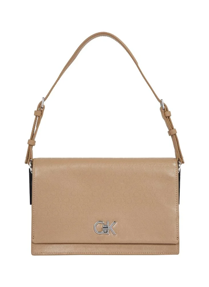 كالفن كلاين Elongated Crossbody