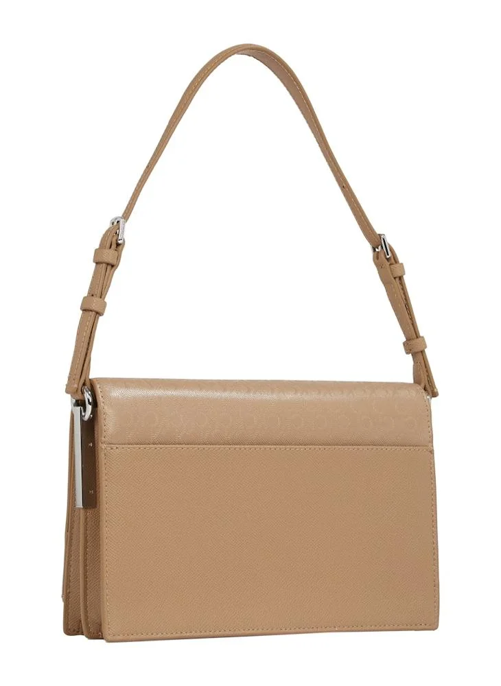 كالفن كلاين Elongated Crossbody