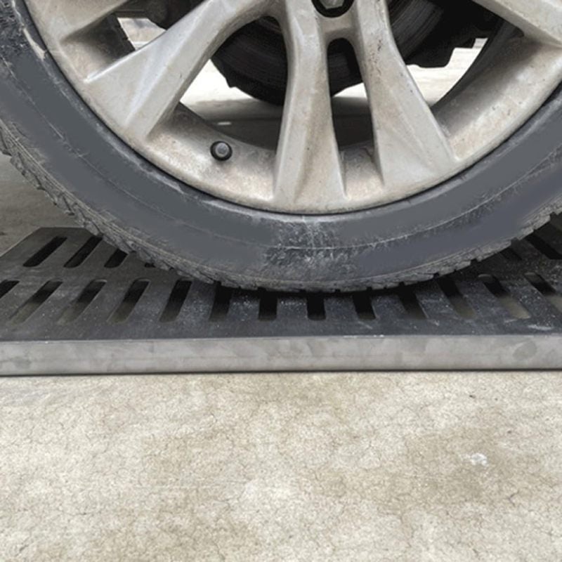 Outdoor Drain Cover 20x20x2cm Durable Stainless Steel Construction Stainless Steel Drain Grate - Improved Porous Drainage Design Square Water Drainage for Outdoor Patio Garden Yard Landscape - Image 4