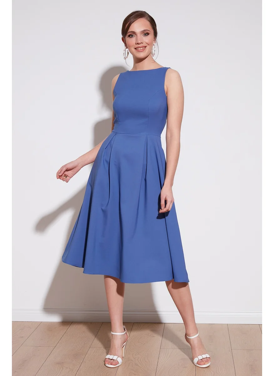 ليلا Crew Neck Pocket Pleated Midi Dress Women's Dress 6051963