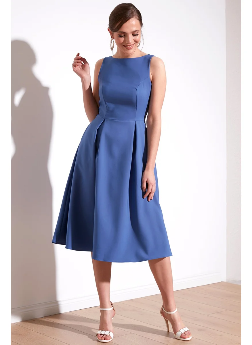 ليلا Crew Neck Pocket Pleated Midi Dress Women's Dress 6051963