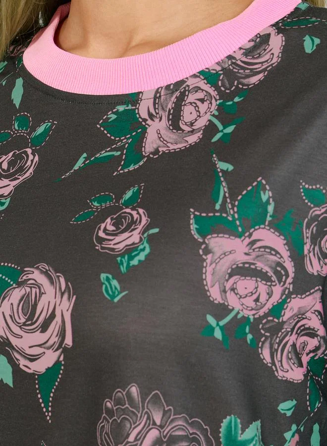 Styli Oversized Floral Graphic Longline T-Shirt