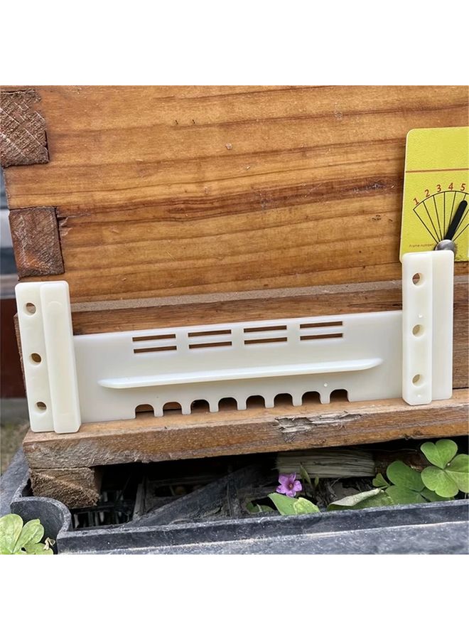 White Plastic Beehive Entrance Ventilation Gate Manual 4 Slots Beekeeping Equipment - Image 2