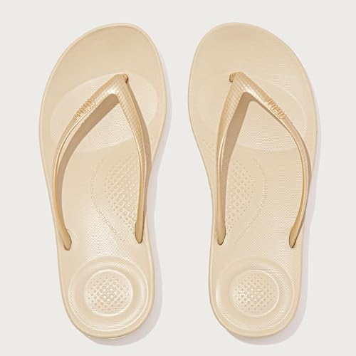 FitFlop Women's IQUSHION FLIP Flop-Solid, Gold, 11 - Image 3