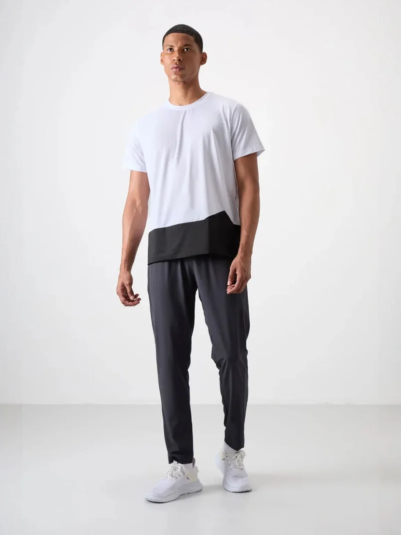 تومي لايف TOMMY Men's Straight-leg Seamless Sweatpants