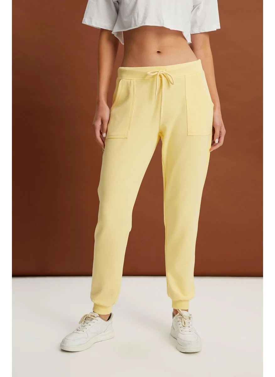 Alexander Gardi Elastic Waist Tracksuit Bottoms (UN-370062-TEKALTPNTPNT)