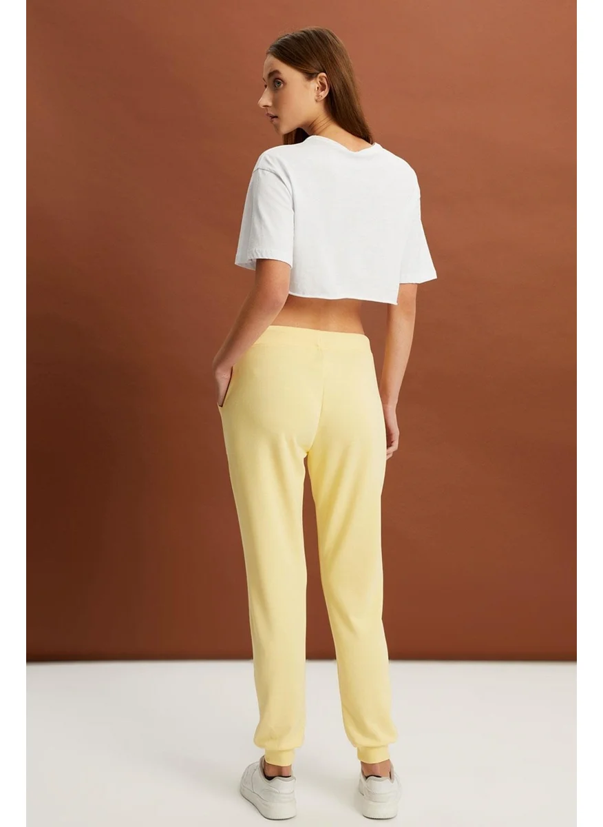 Alexander Gardi Elastic Waist Tracksuit Bottoms (UN-370062-TEKALTPNTPNT)
