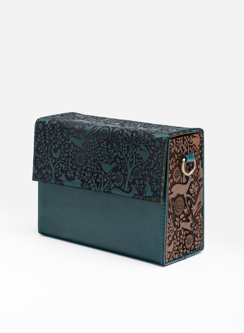 FABRICA KRAFT FABRICAKRAFT Verde Fauna Carved Messenger Bag with Vegetable Tanned Genuine Leather and Teak Wood  - Image 2