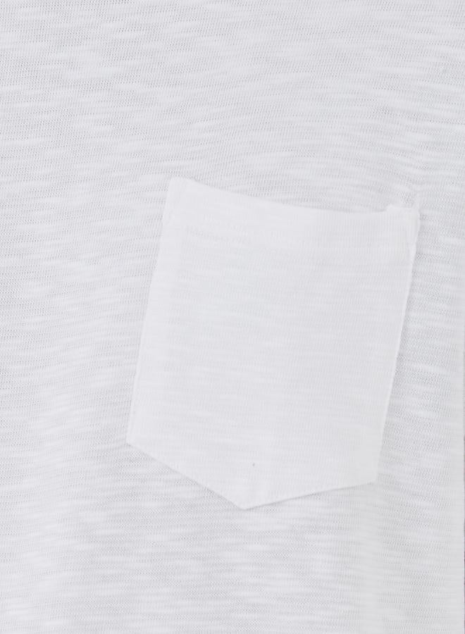 Styli Crew Neck Textured Oversized T-Shirt with Chest Pocket - Image 3