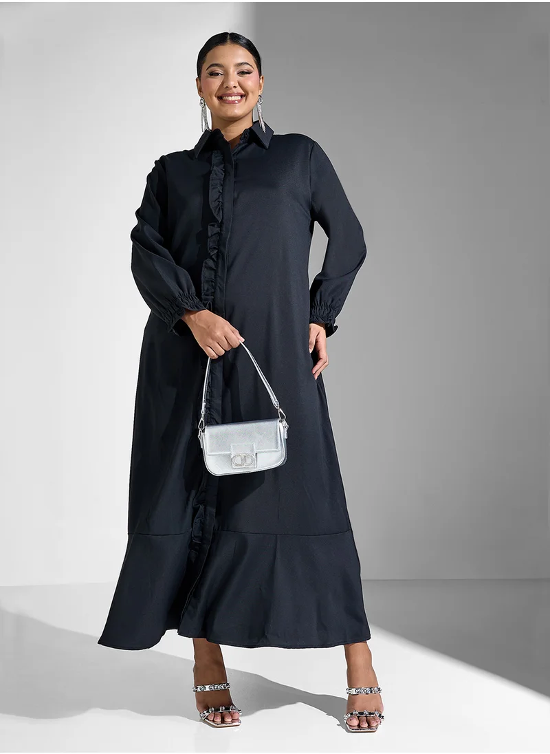 خزانة Plus size shirt dress with ruffled trim