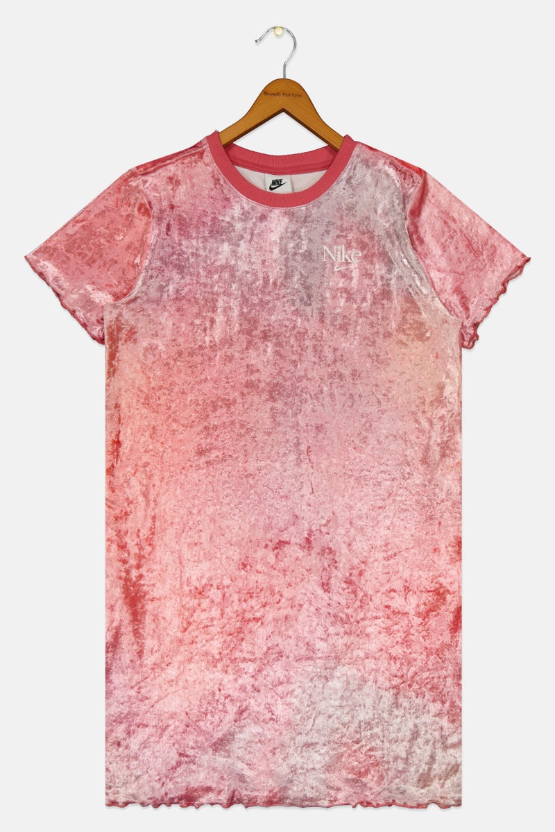 Nike فستان خارجي صغير للبنات بشعار العلامة التجارية، وردي - Image 1