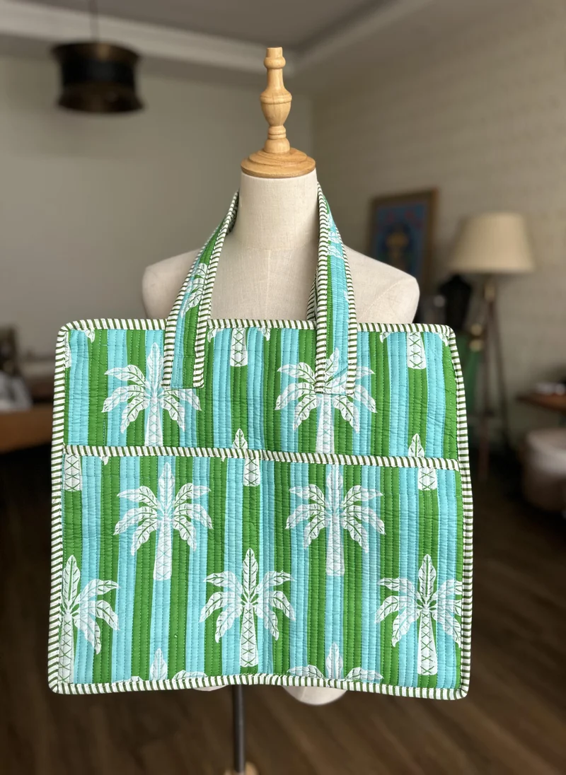 كشمش OASIS TOTE BAG