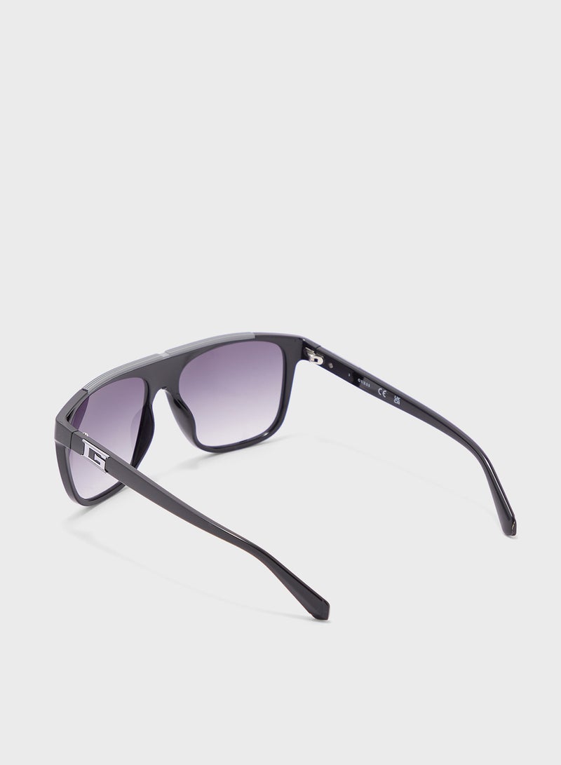 GUESS Uv Protected Polarized  Wayfarer Sunglasses - Image 3
