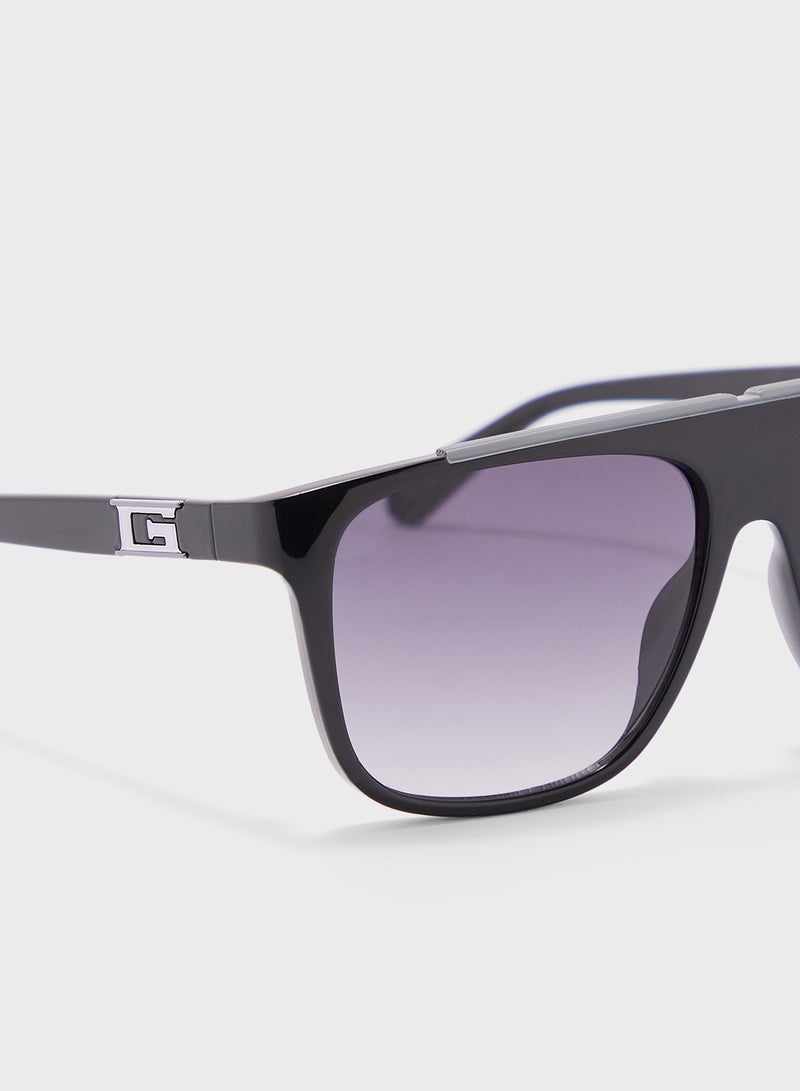 GUESS Uv Protected Polarized  Wayfarer Sunglasses - Image 4