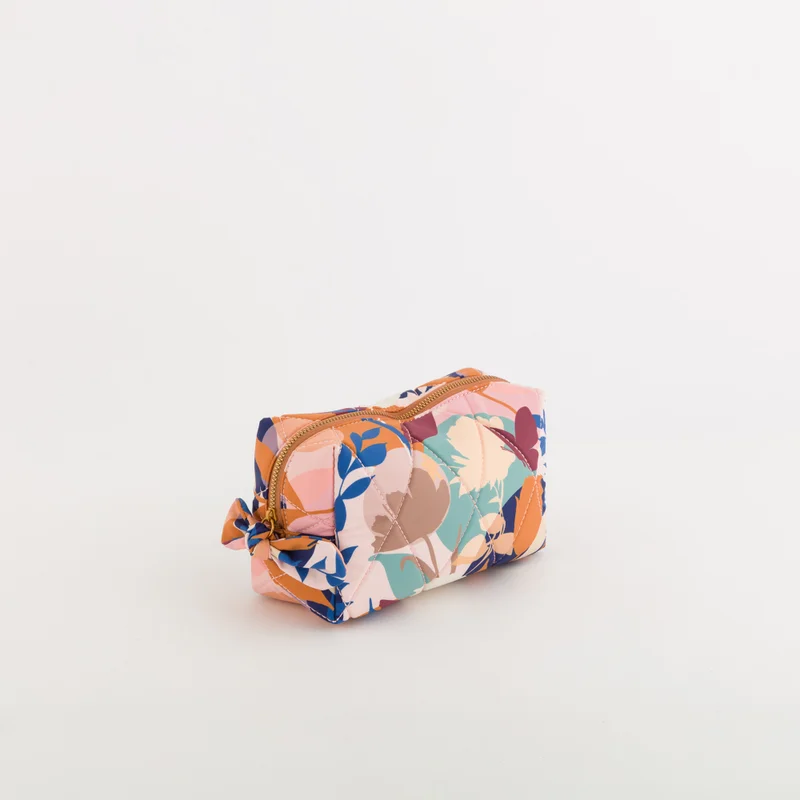 CARPISA Women's Toiletry Bag - Areta Beauty