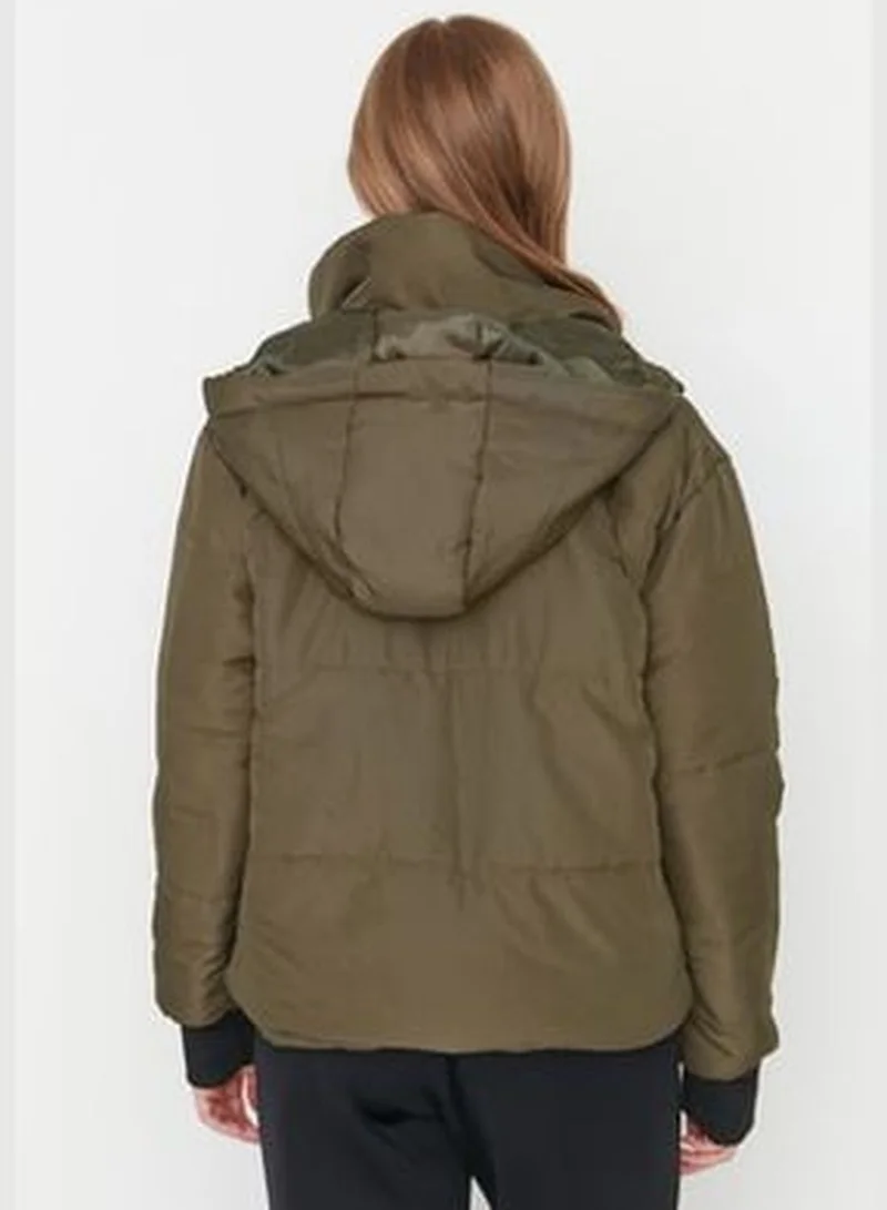 trendyol Khaki Oversize Hooded Zippered Down Jacket TWOAW21MO0144