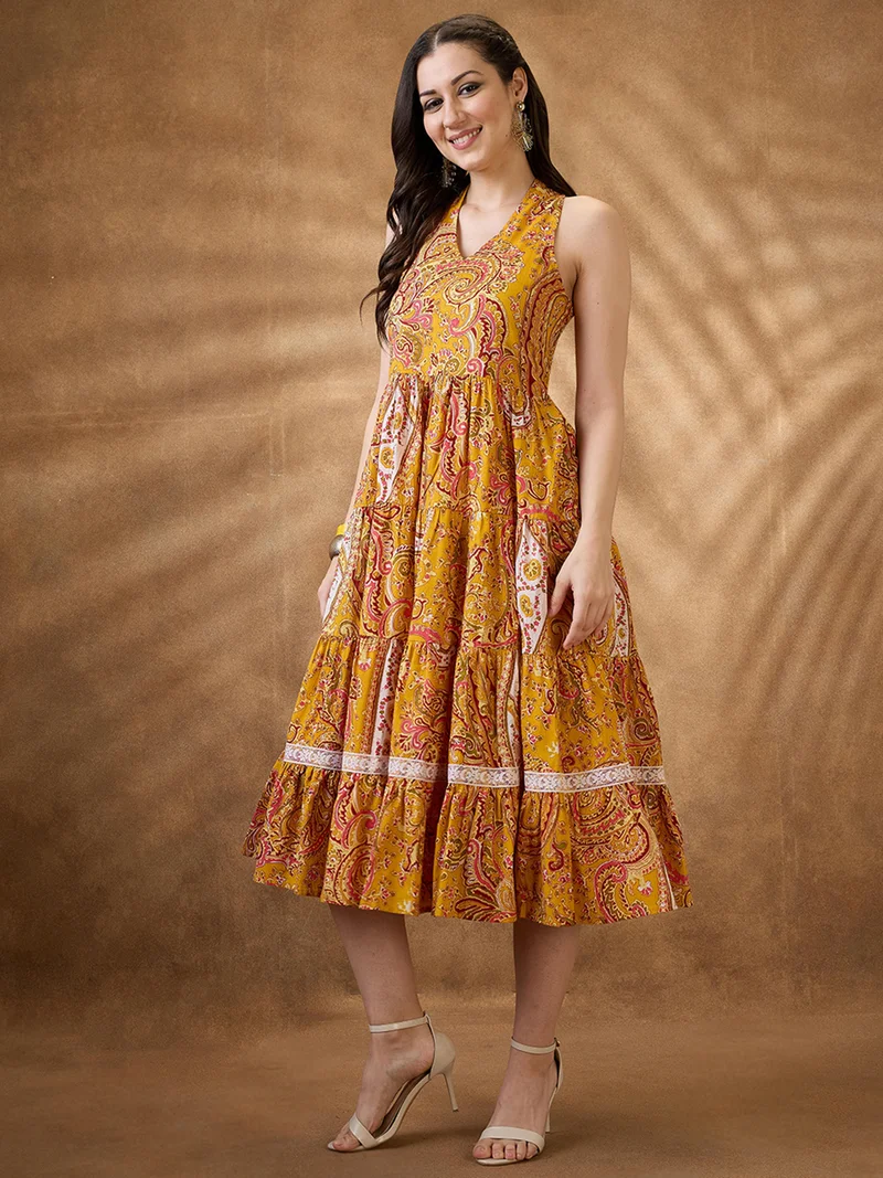 جلو باص Globus Women Yellow Paisley Print Halter Neck Fit And Flare Midi Fusion Dress