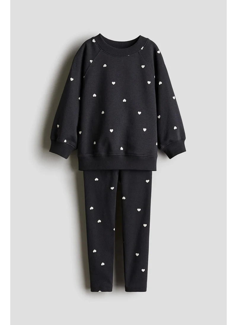 H&M 2-piece sweatshirt and leggings set