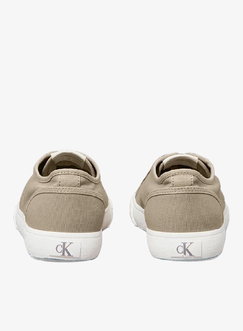كالفن كلاين جينز حذاء رياضي من الكانفاس برقبة منخفضة - Image 4