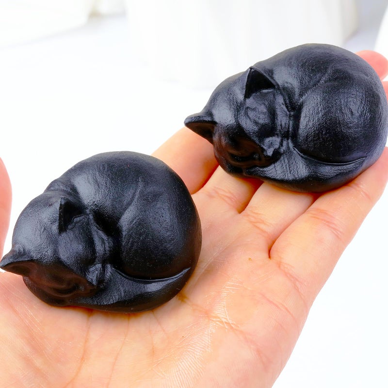 Ytbeoxk 2.1 Inch Black Obsidian Cat Crystal Statue  Healing Crystal Sleeping Cat Gemstones Decorations  Lucky Cute Kitten Figurines  Black Cat Gift Crystal Home Office Desk Decor for Cat Lover Woman - Image 3