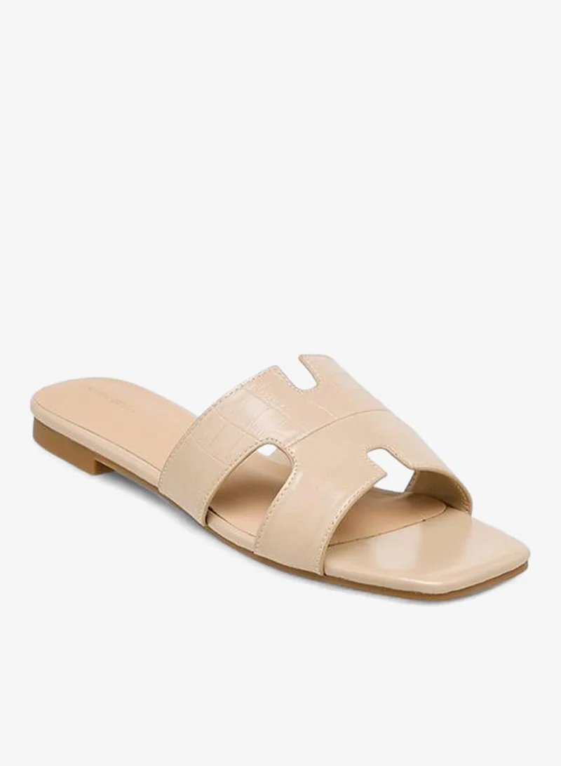 Flora Bella By Shoexpress Women Textured Sandals