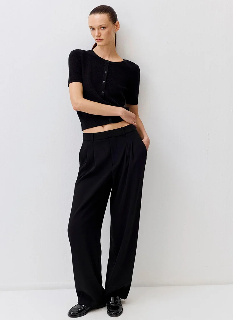 مافي Short Sleeved Black Cardigan
