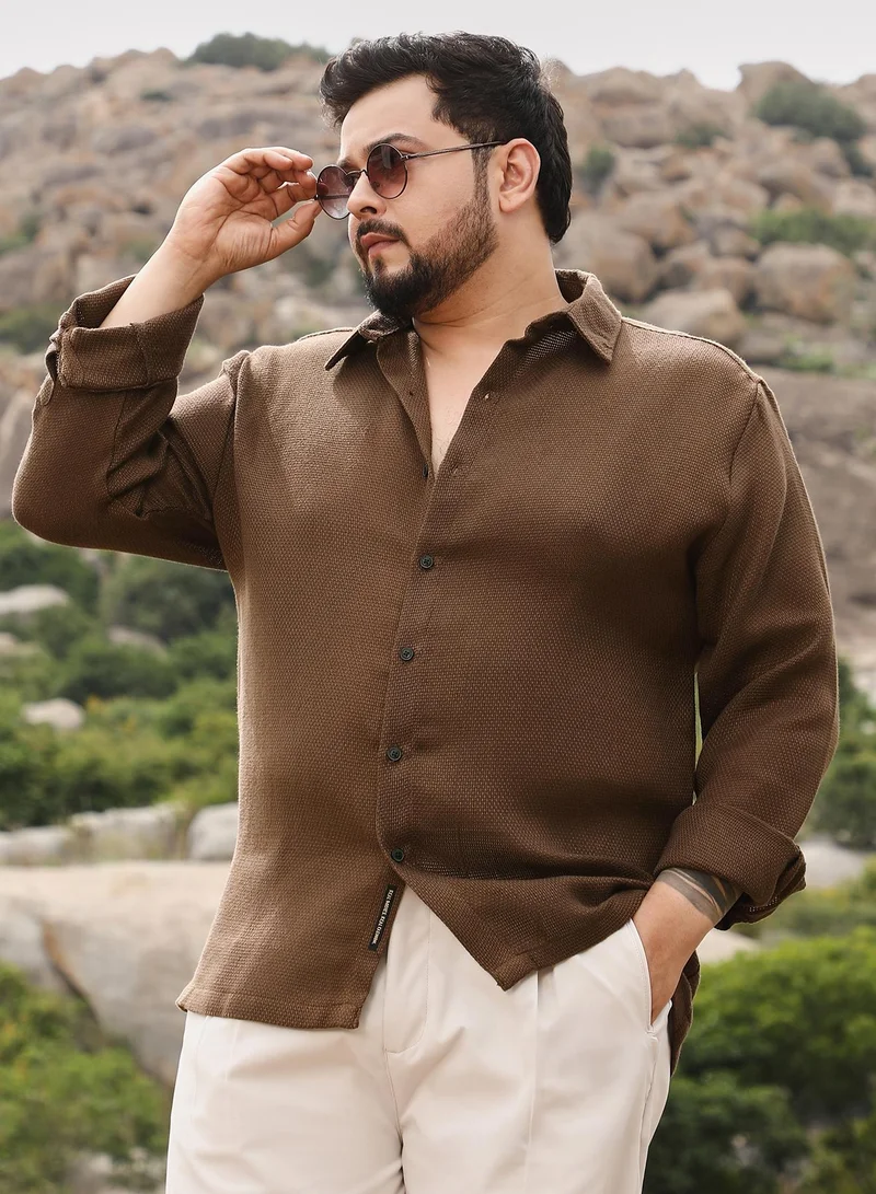 انستافاب بلس قميص رجالي Instafab بني شوكولاتة قماش دوبي بياقة عادية وأكمام طويلة بأزرار