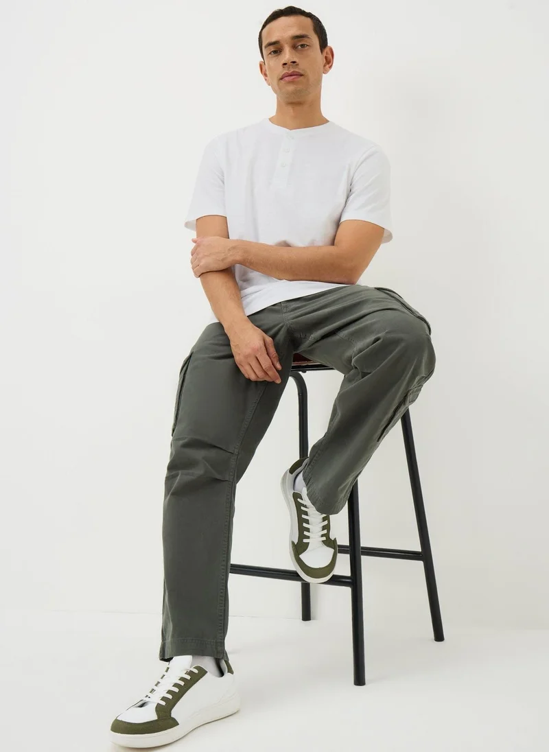 ماتلان White Grandad Collar T-Shirt