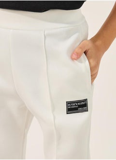 Styli Solid Pintuck Detail Cuffed Joggers  - Image 3