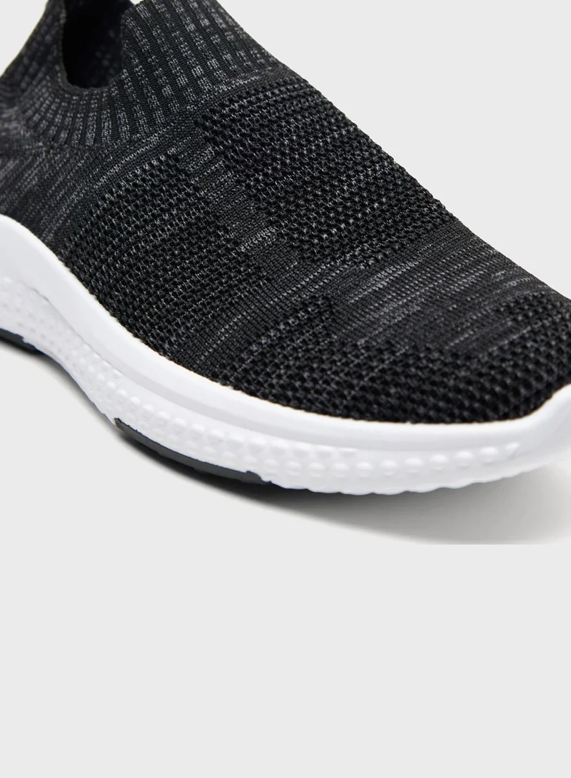 shoexpress Casual Low-Top Sneakers