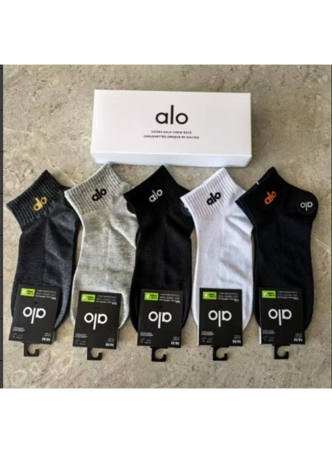 5-Pair Men's Half-Crew Socks – Cotton Breathable Moisture-Handling Socks for Sports & Everyday Wear, Ankle Length, Black White Grey, One Size, Boxed Set